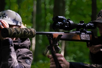 PARD FT-32 LRF Wärmebild Vorsatzgerät 3-in-1 Clip-On mit 35mm Linse + Laser Rangefinder (50 Hz) / Geräte Aktionspreis nur für kurze Zeit !!!